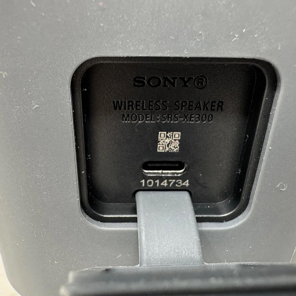 Sony SRS-XE300 Wireless Bluetooth Speaker Black Portable IP67 Waterproof